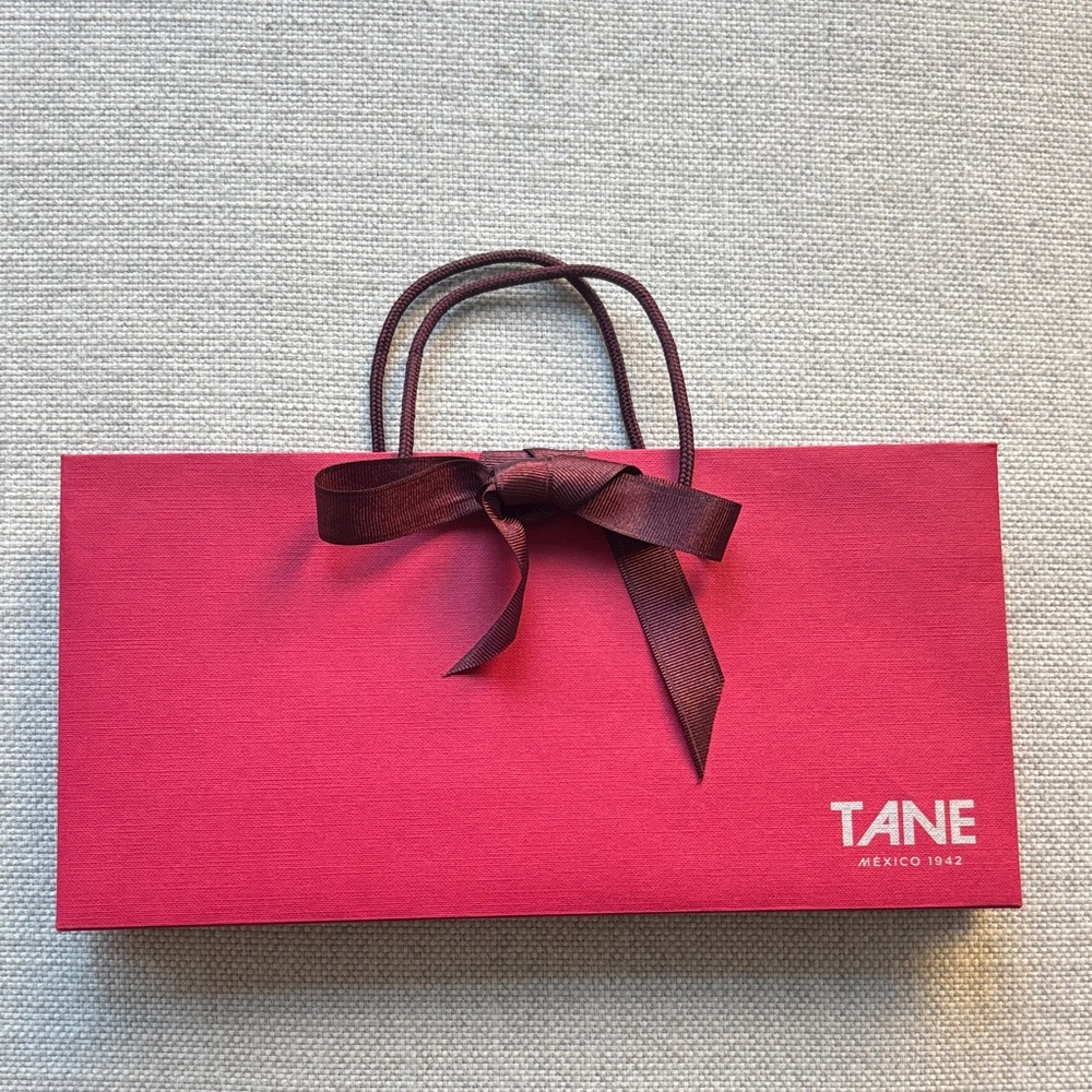 Tane Mexico 1942 Red Gift Bag